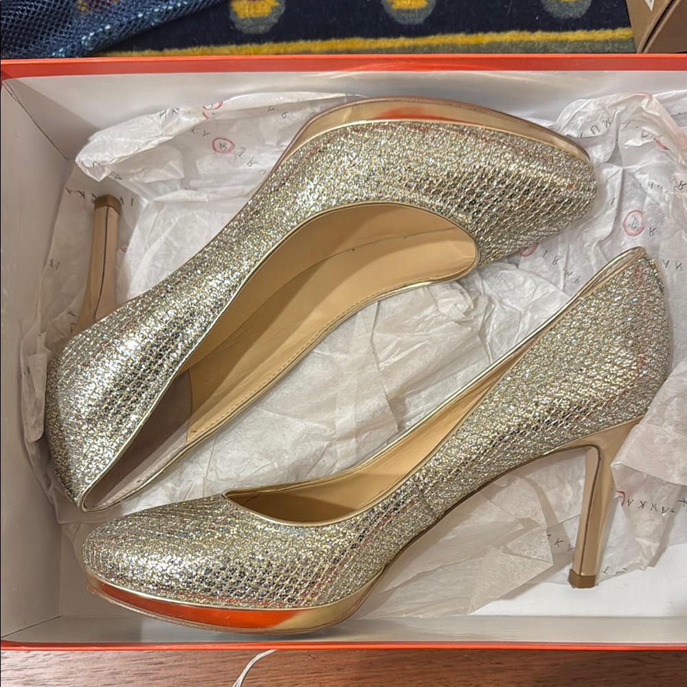Ivanka Trump Silver Stiletto Heels with Pointed Toe